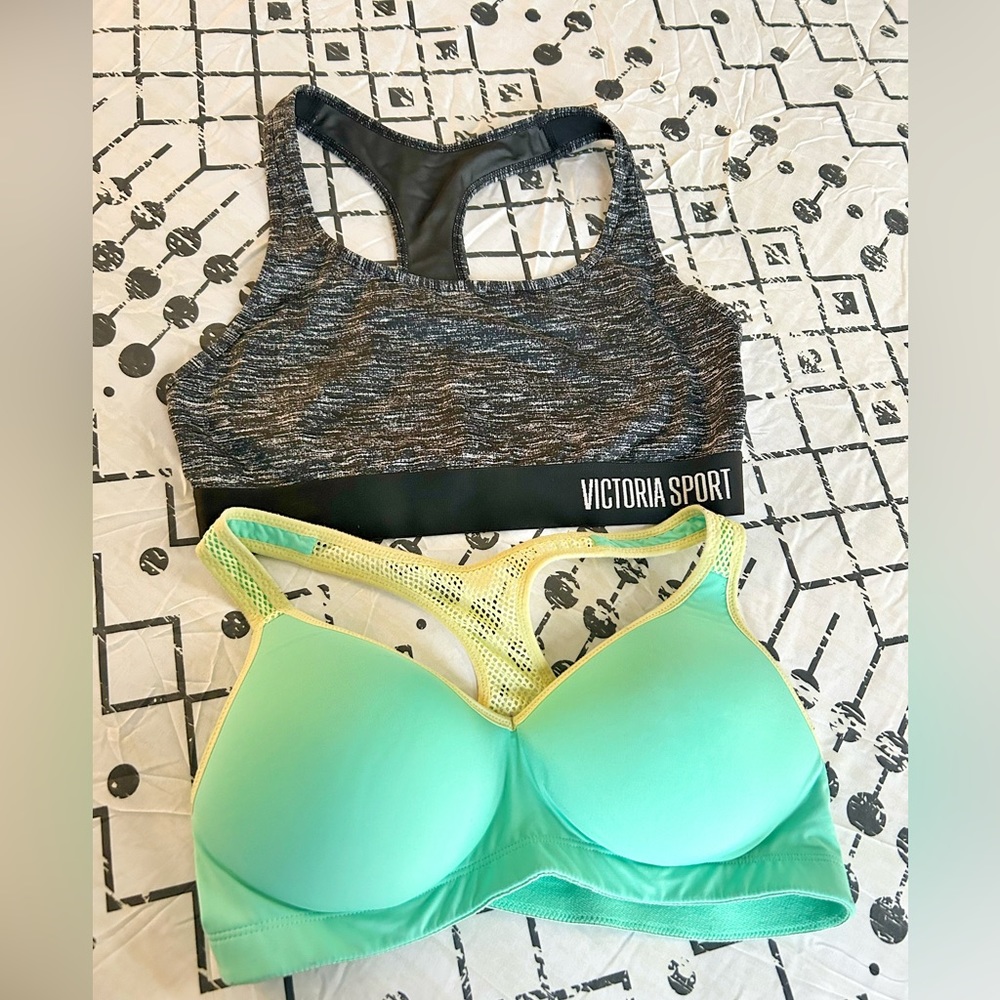 Victoria Secret Sports Bra EUC Size M set of 2